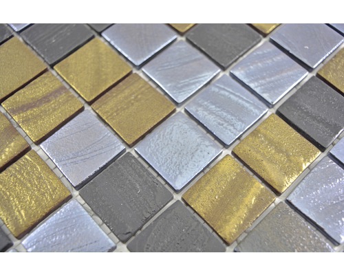 Carreaux de mosaïque avec des éléments carrés