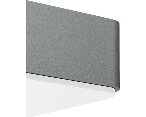 Detailansicht einer grauen Deckenleuchte mit weißem Lichtelement