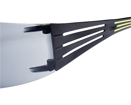 Detailaufnahme einer Schutzbrille mit grauen Gläsern und 3M Logo.