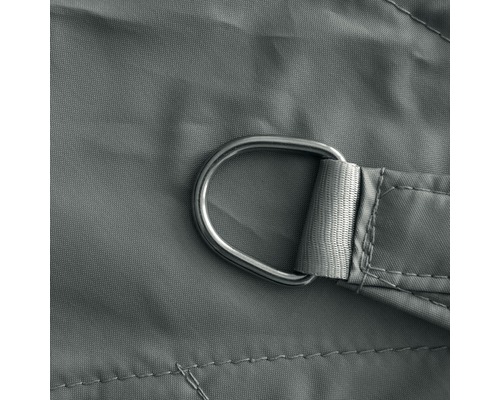 Detailansicht eines Sonnensegels mit D-Ringbefestigung.