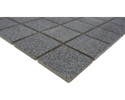 Mosaikfliese mit quadratischen Elementen