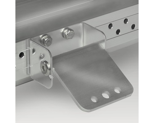 Detailansicht einer Aluminiumbefestigung mit Schrauben