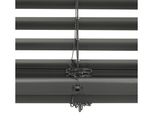 Jalousie mit Bedienkordel