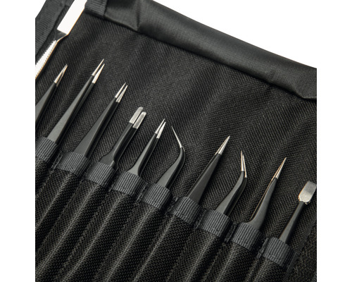 Pinzettenset in einer schwarzen Stofftasche.