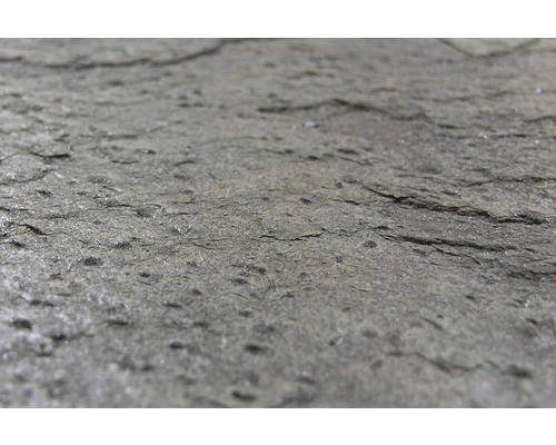 Nahaufnahme einer Bodenplatte aus Schiefer