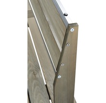 Detailansicht eines Hochbeets mit Holzstruktur und Schrauben