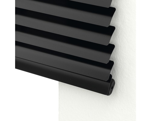 Vue détaillée d''un store horizontal pour la décoration de fenêtre et la protection solaire