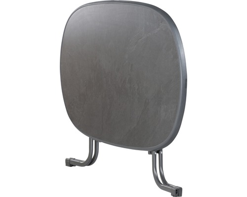 Table pliante grise pliée pour le jardin