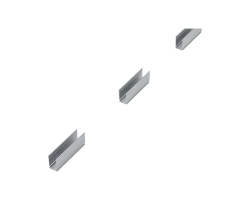 Trois profilés en aluminium