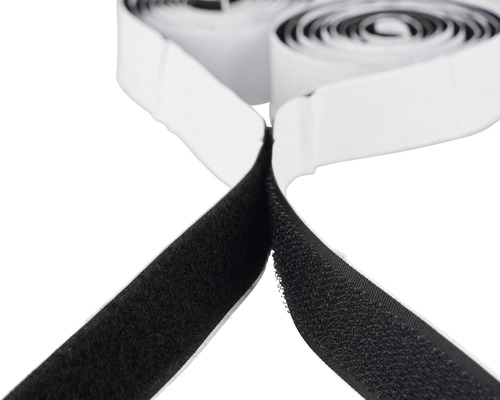 Klettklebeband Rolle mit Kleber auf der Rückseite