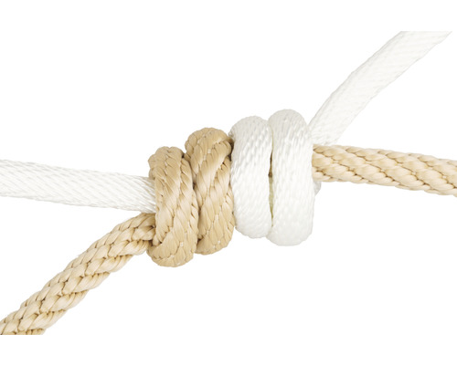 Detailansicht eines geknoteten Seils