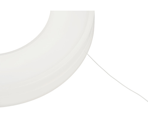 Découpe d''un élément lumineux LED rond avec câble