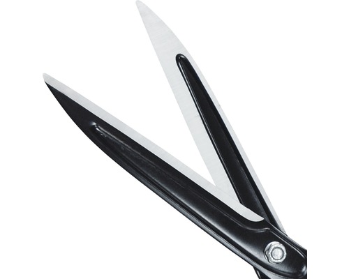 Schere mit Metallklingen