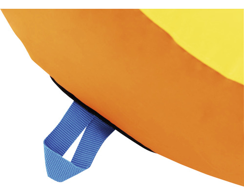 Detailaufnahme einer Schwimmweste mit Haltegriff