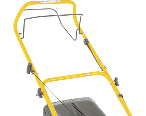 Vue détaillée d''une tondeuse à gazon avec poignée et éléments de commande.