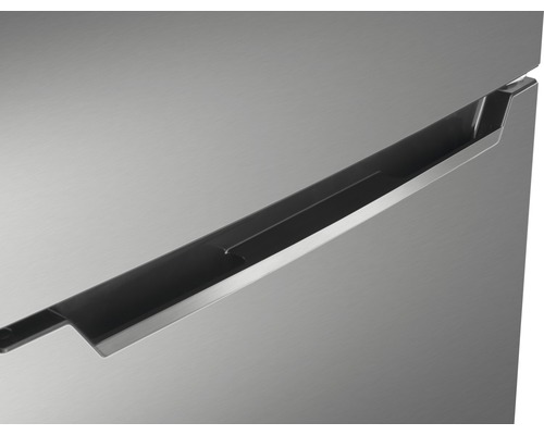 Vue détaillée d''un réfrigérateur avec barre de poignée