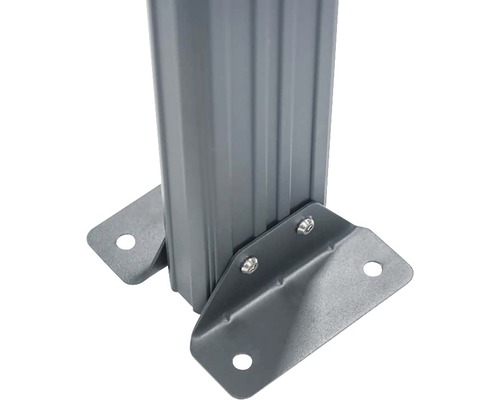 Metallpfostenfuß zur Befestigung von Pfosten