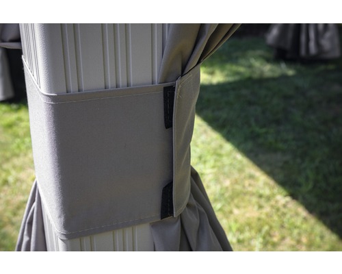 Detailaufnahme vun enger Pavillonstaang mat Rido-Befestigung