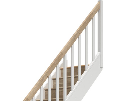 Escalier avec rampe en bois et barreaux de garde-corps blancs
