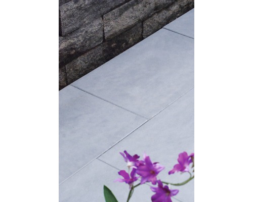 FLAIRSTONE Beton Terrassenplatte Alaska Light hellgrau 60 x 40 x 4,5 cm gefast