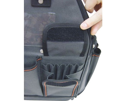 Detailaufnahme einer Werkzeugtasche mit Außentaschen