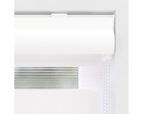 Doppelrollo mit Kettenzug am Fenster
