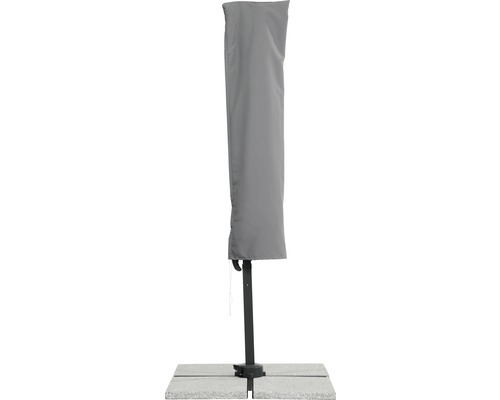 Schutzhülle für einen Sonnenschirm mit Ständer.