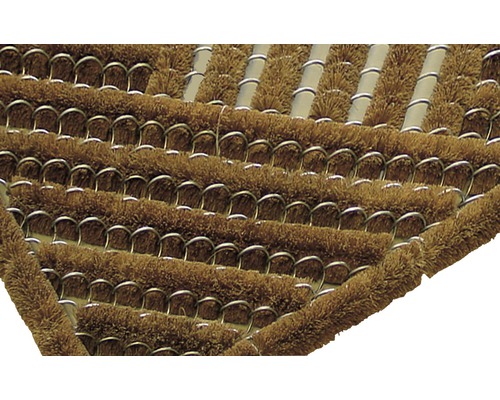 Vue détaillée d''un paillasson avec structure à brosse et bordure métallique