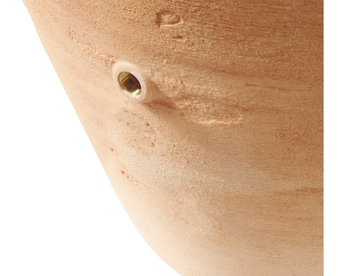 Detailaufnahme eines Pflanzgefäßes mit Gewindeeinsatz