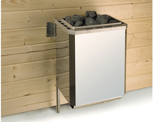 Saunaofen aus Metall mit Steinen an Holzwand