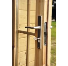 Vue détaillée d''une porte en bois avec serrure et clé