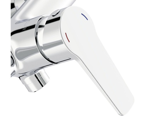 Robinet avec levier pour mélange d''eau