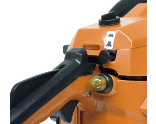 Detailaufnahme einer Motorsäge