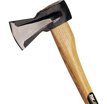 Hache avec manche en bois