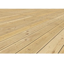Terrasse en bois avec lames rainurées