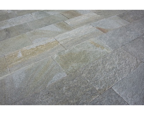 Pose de carreaux en pierre naturelle