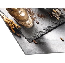 Image décorative avec motif de café, comprenant des grains de café et des bâtons de cannelle