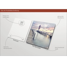 Image en verre avec un phare sur une jetée et des supports pour un montage facile