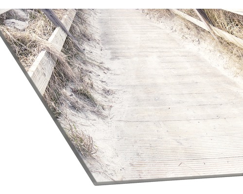 Dekorplatte mit einem Motiv eines Holzstegs am Strand