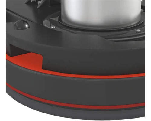 Detailansicht einer Bodenreinigungsmaschine mit schwarzem Gehäuse und Metallelementen.