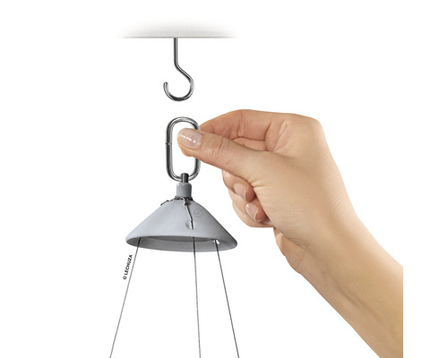 Suspension d''une jardinière suspendue avec crochet