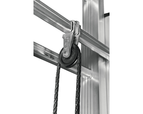 Poulie de câble d''échelle avec câble sur une échelle en aluminium