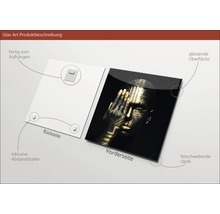 Produktbeschreibung Glasbild: Vorderseite mit Abbildung einer Person mit goldfarbener Bemalung, Rückseite mit Aufhängung und Abstandshalter.