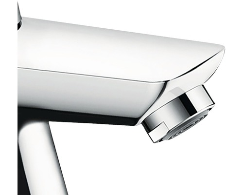 Vue détaillée d''un robinet de lavabo chromé.