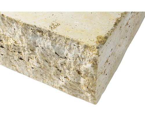 Travertin Platte im Detail