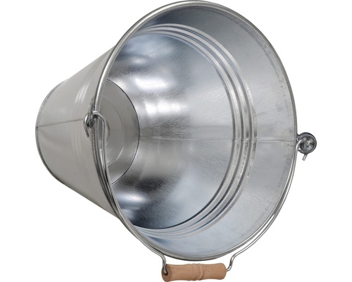 Verzinkter Metalleimer mit Holzgriff