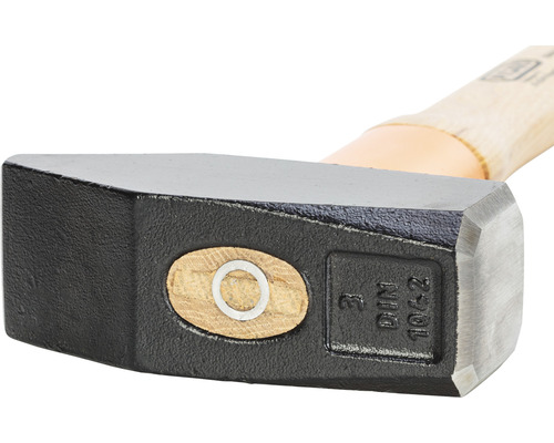 Hammerkopf aus Stahl mit Holzstiel