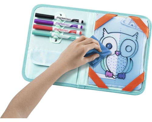 Zeichenmappe mit Stiften und abwischbarem Motiv mit Hand