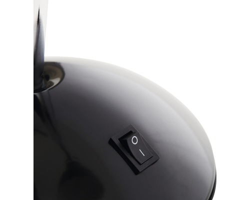 Gros plan d''un interrupteur sur une lampe
