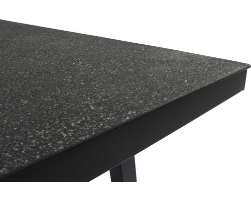 Tischplatte mit robustem Finish